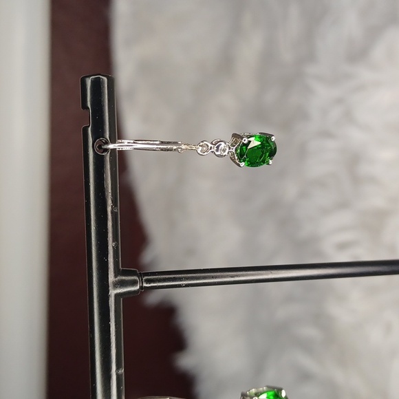 Colleen Lopez Sterling Emerald Earrings NIB - Picture 3 of 7